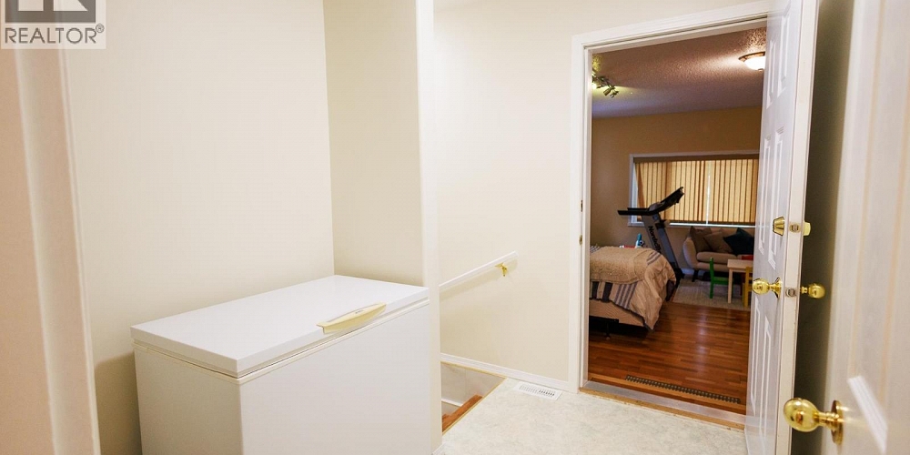 5418 MCCONNELL CRESCENT Terrace Photo 18 5418 MCCONNELL CRESCENT Terrace Photo 18